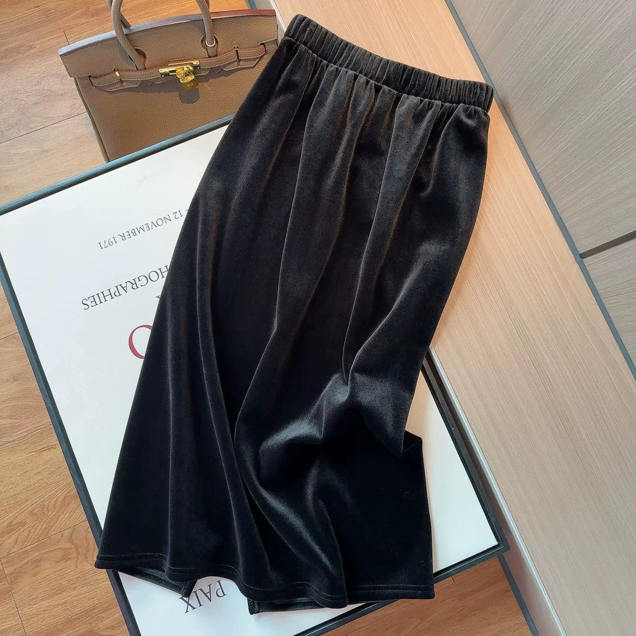 加绒加厚黑色丝绒半身裙女冬新款高腰显瘦a字中长过膝直筒包臀裙,女装/女士精品,半身裙,淘宝优惠券,粉丝福利购,淘宝优惠卷