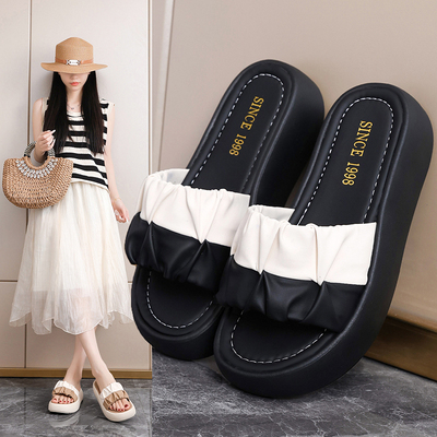 踩屎感厚底一字拖女2026夏季新款外穿防滑时尚配裙子厚底凉拖鞋子