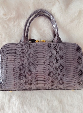 D家秋冬美物新品 超美灰色天然蛇皮女包手提包手挽包保龄球包小众