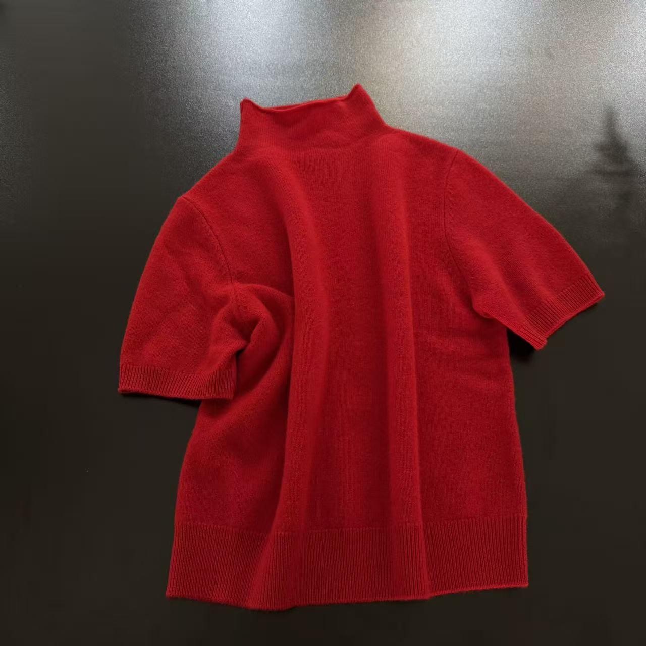 yu hee “时髦女主”高品质复古红半高领全羊毛短袖毛衣
