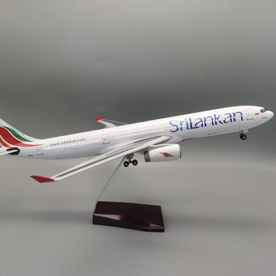 47CMA330斯里兰卡航空树脂飞机模型带起落架摆件装饰客机模型