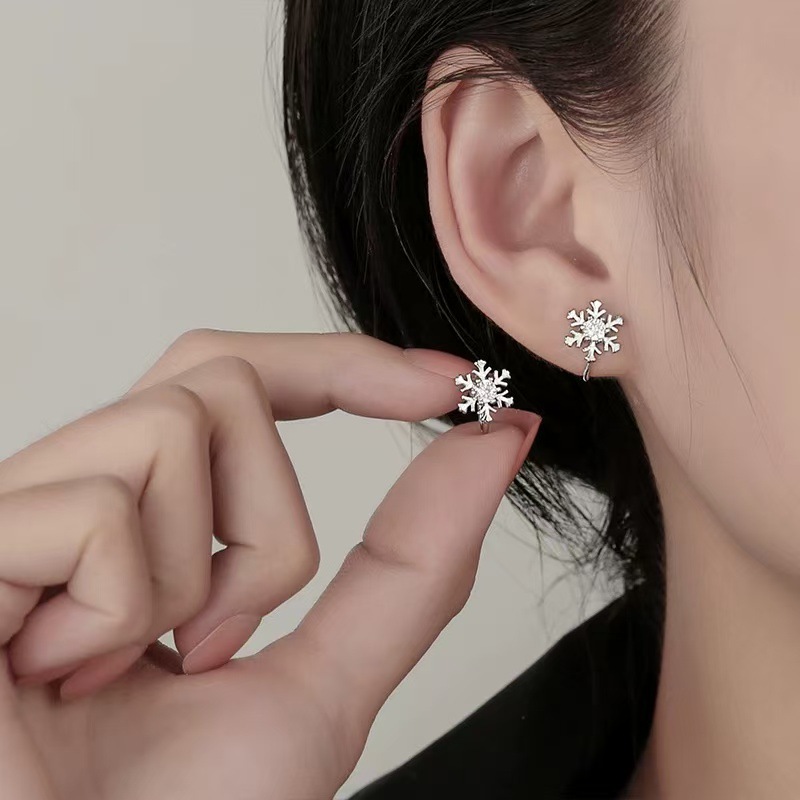 s925银雪花耳夹无耳洞女韩国简约小清新学生耳骨夹百搭网红耳饰
