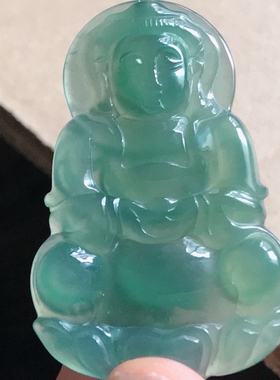 天然翡翠A货冰糯蓝绿正装观音，44.7-28.4-4.2，8.42g