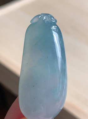 缅甸天然翡翠A货冰蓝福瓜，36.4-15.8-8.8，9.40g