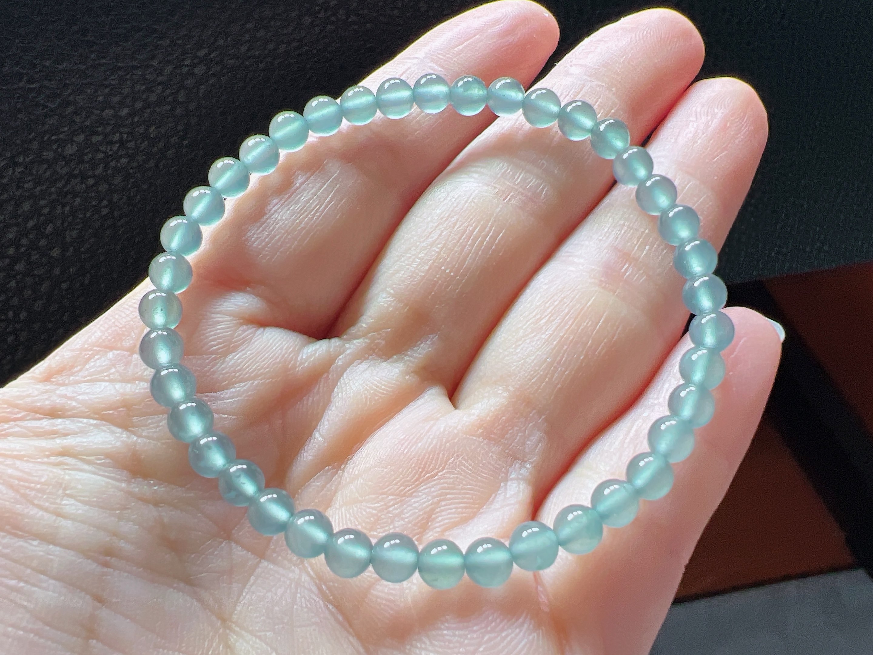 天然翡翠A货高冰蓝钢手串，卡4.2，共40颗，高冰玻璃底，钢味足,珠宝/钻石/翡翠,手链/手串,淘宝优惠券,粉丝福利购,淘宝优惠卷