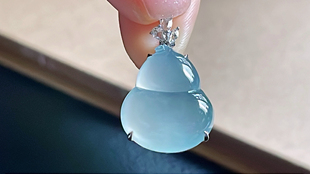 8.1 缅甸天然翡翠A货冰种起胶葫芦 17.1 18k金镶嵌 4.93g 26.3