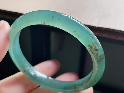 天然翡翠A货冰晴洒金正圈手镯55-56圈55.6-9.0-6.5mm，32.15g
