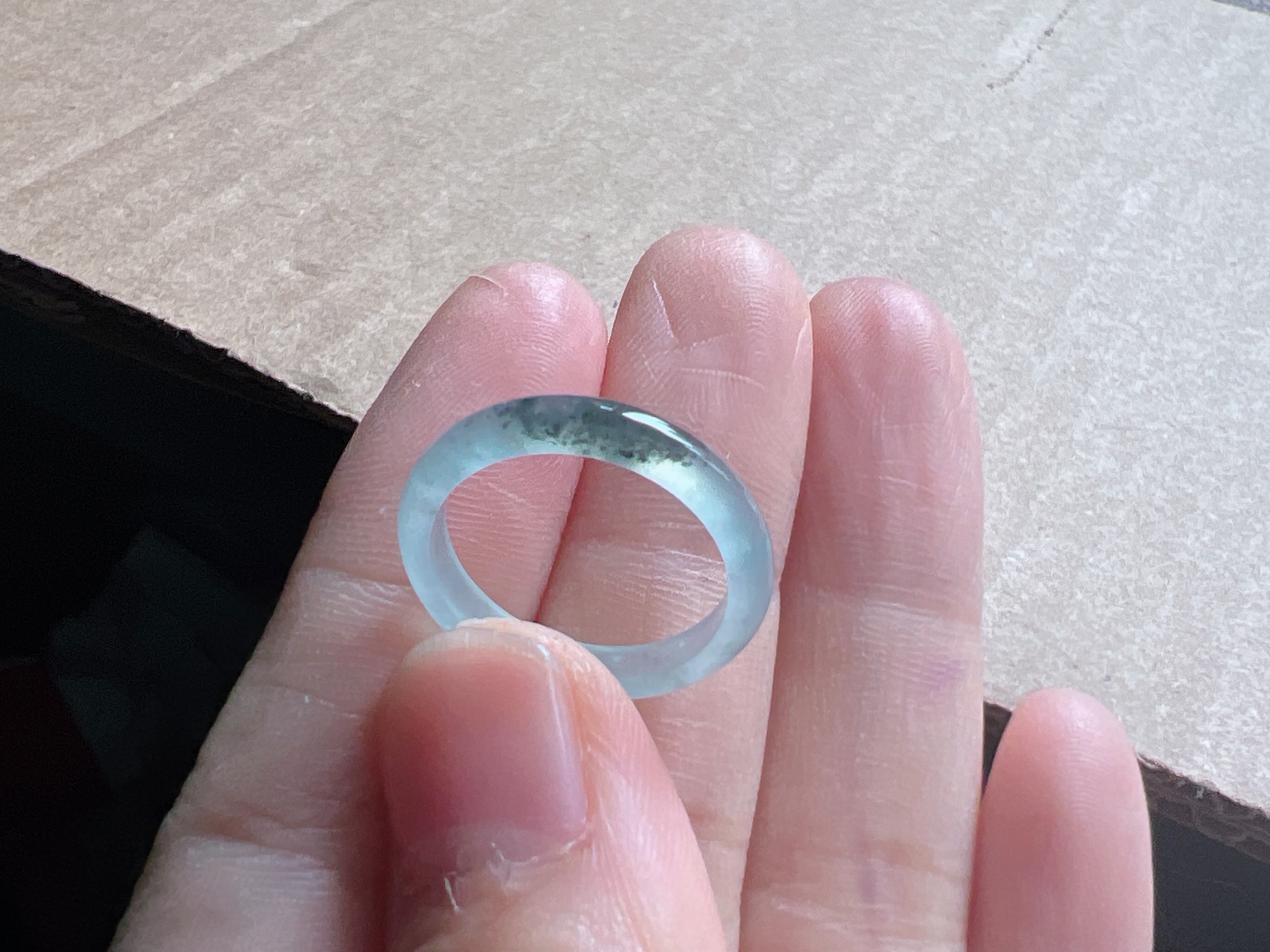 天然翡翠A货冰种乌鸡指环，冰种起光，13-14号，16.6-3.5-2.5