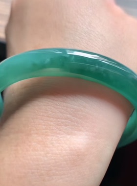 天然翡翠A货湖水绿大圈口，58-59圈， 58.6-10-6.6，37.30g