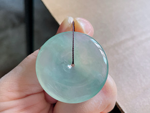 缅甸天然翡翠A货冰晴蓝平安扣，35.9-5.9，冰种晴蓝底色厚装饱满