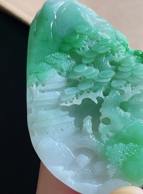 缅甸天然翡翠A货阳绿山水牌，可做小摆件，88-49-15，95.75g