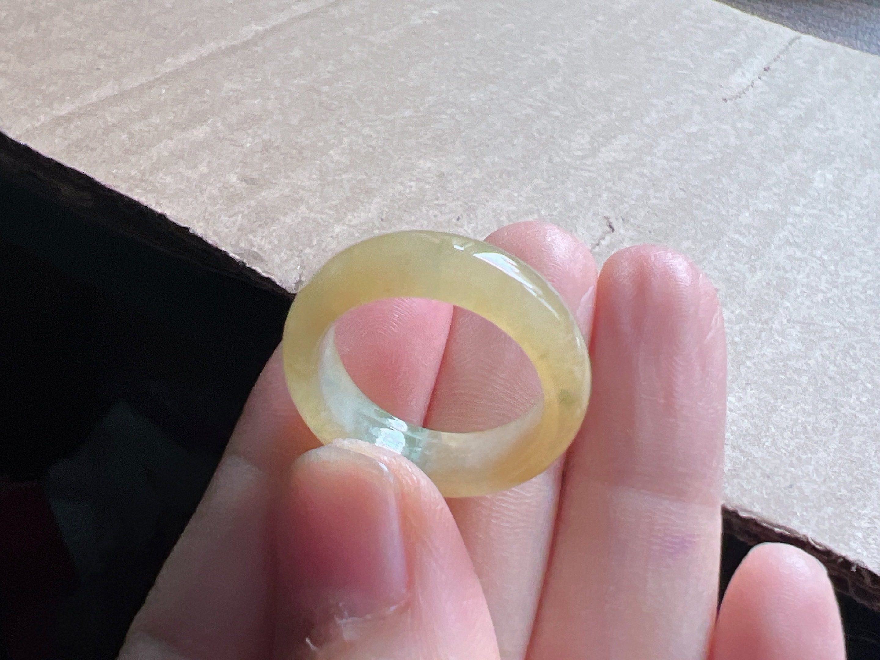 缅甸天然翡翠黄翡指环，色泽明亮，16-17号，17.8-6.3-3.3