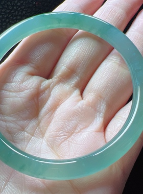 天然翡翠A货冰晴圆条，55-56圈，冰种起光，55-6.8-6.8，23.33g