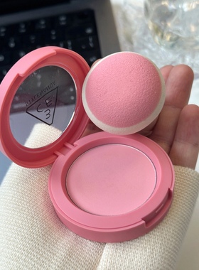 化妆老师安利的 真的显白到起飞3ce单色腮红delectable粉紫膨胀色