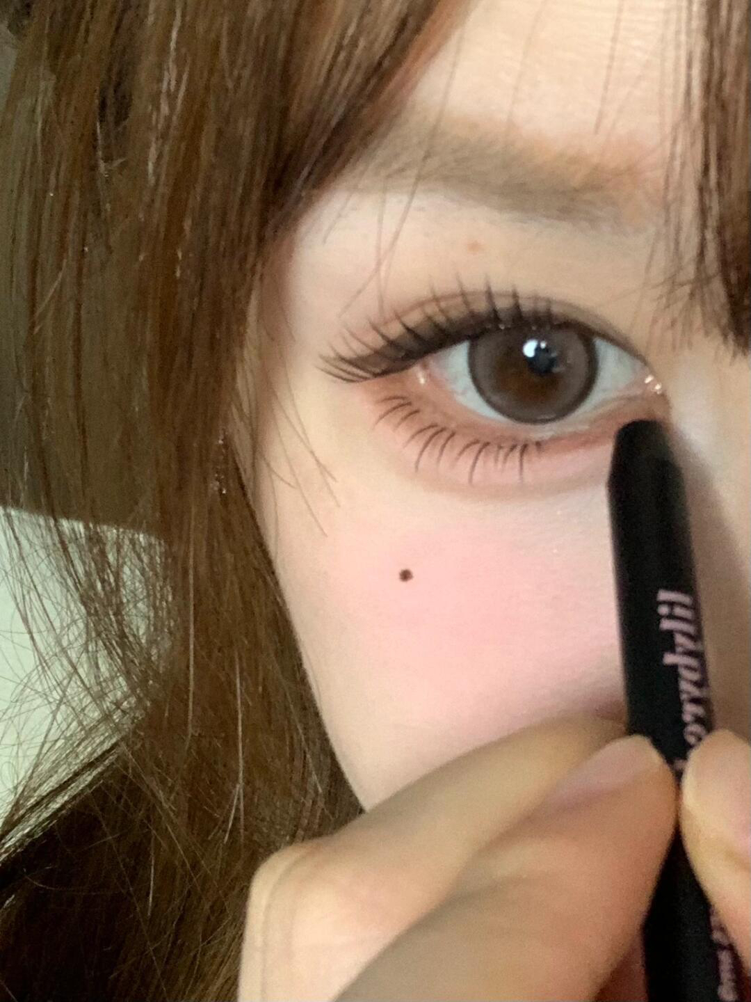 我愿称之为眼头下至lilybyred眼线胶笔卧蚕笔05防水不晕染19玫瑰