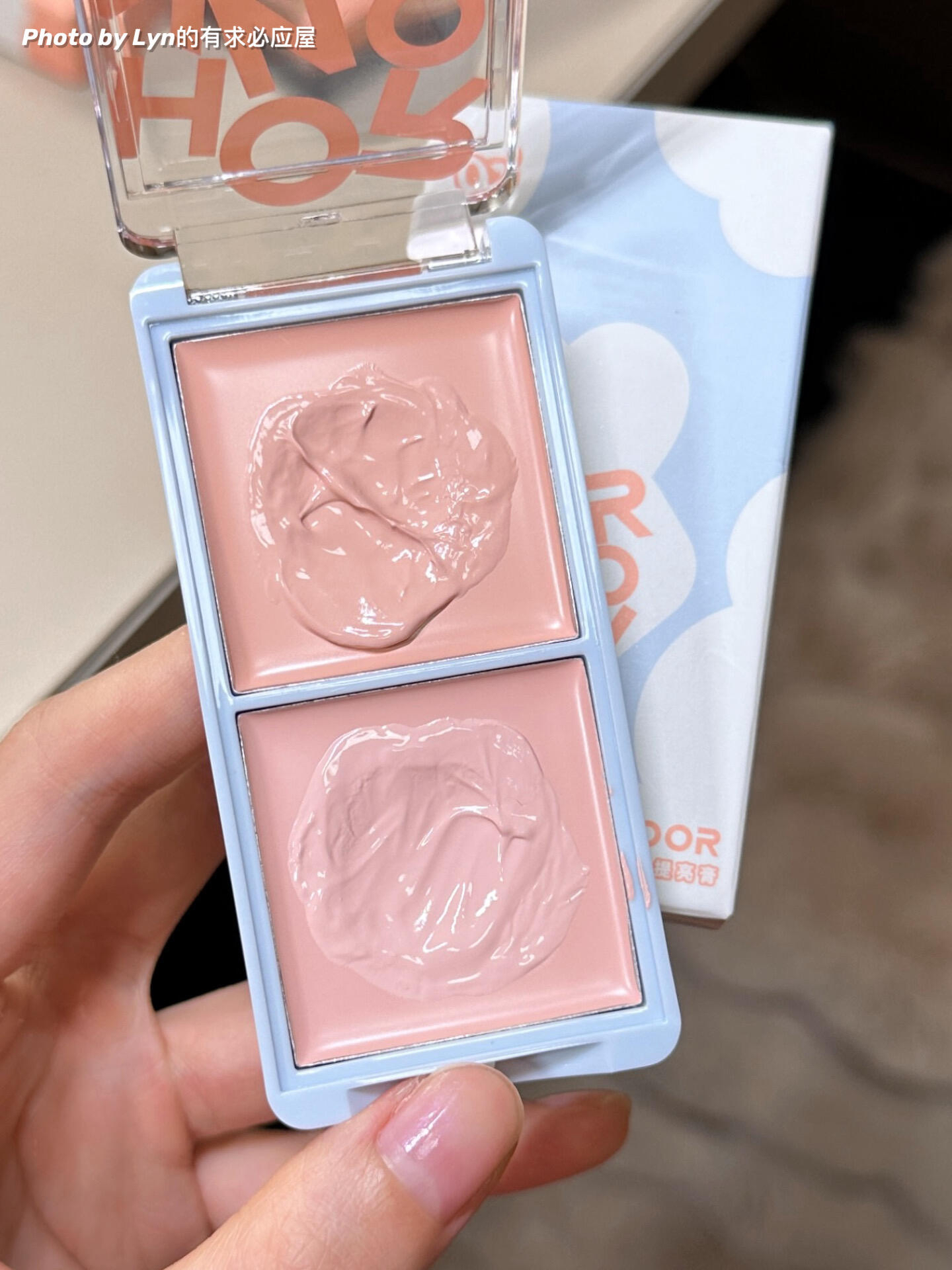 粉白色菩萨 平整面中的神 HYNTOOR黑兔云朵提亮遮瑕膏黑眼圈膨胀