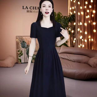 显瘦裙子女 有口袋高级感方领冰丝连衣裙2025夏季 短袖 新款 气质修身