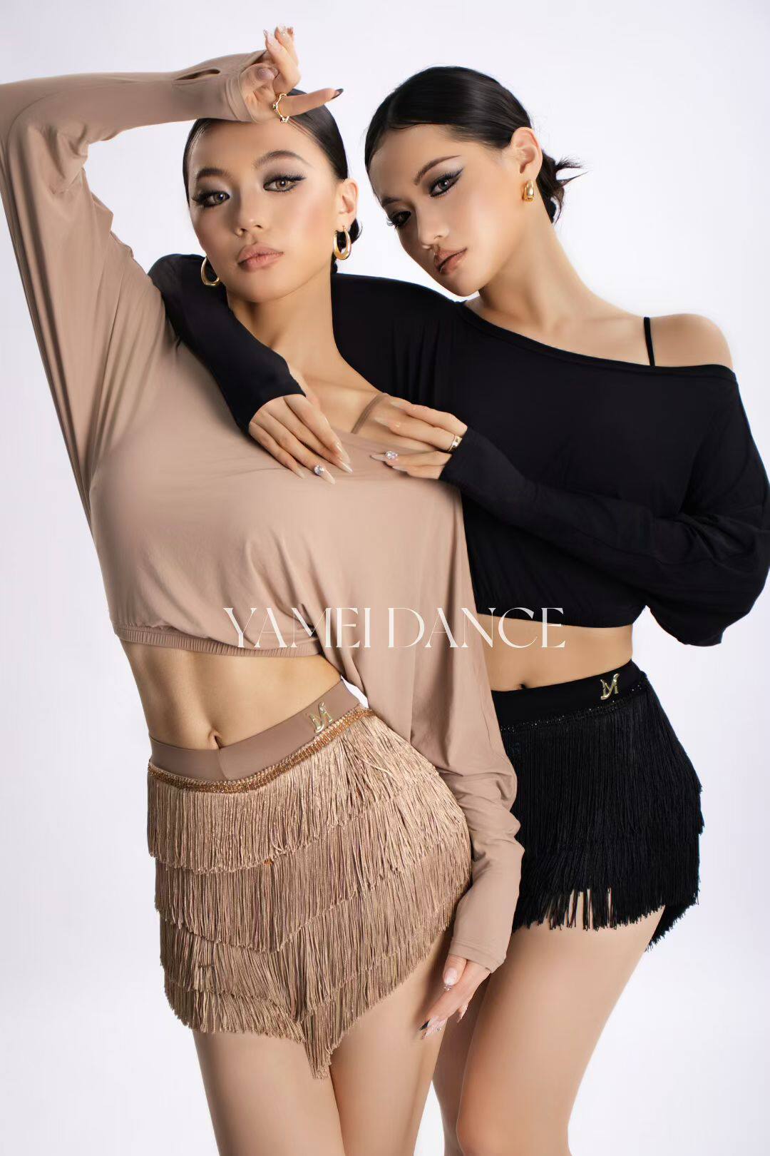 雅美舞服女士拉丁舞回归经典蝙蝠袖上衣钻条多层加密流苏分体套装