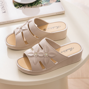 外穿拖鞋女款2026加厚夏季新款时尚增高颜值厚底防滑防臭软底女拖