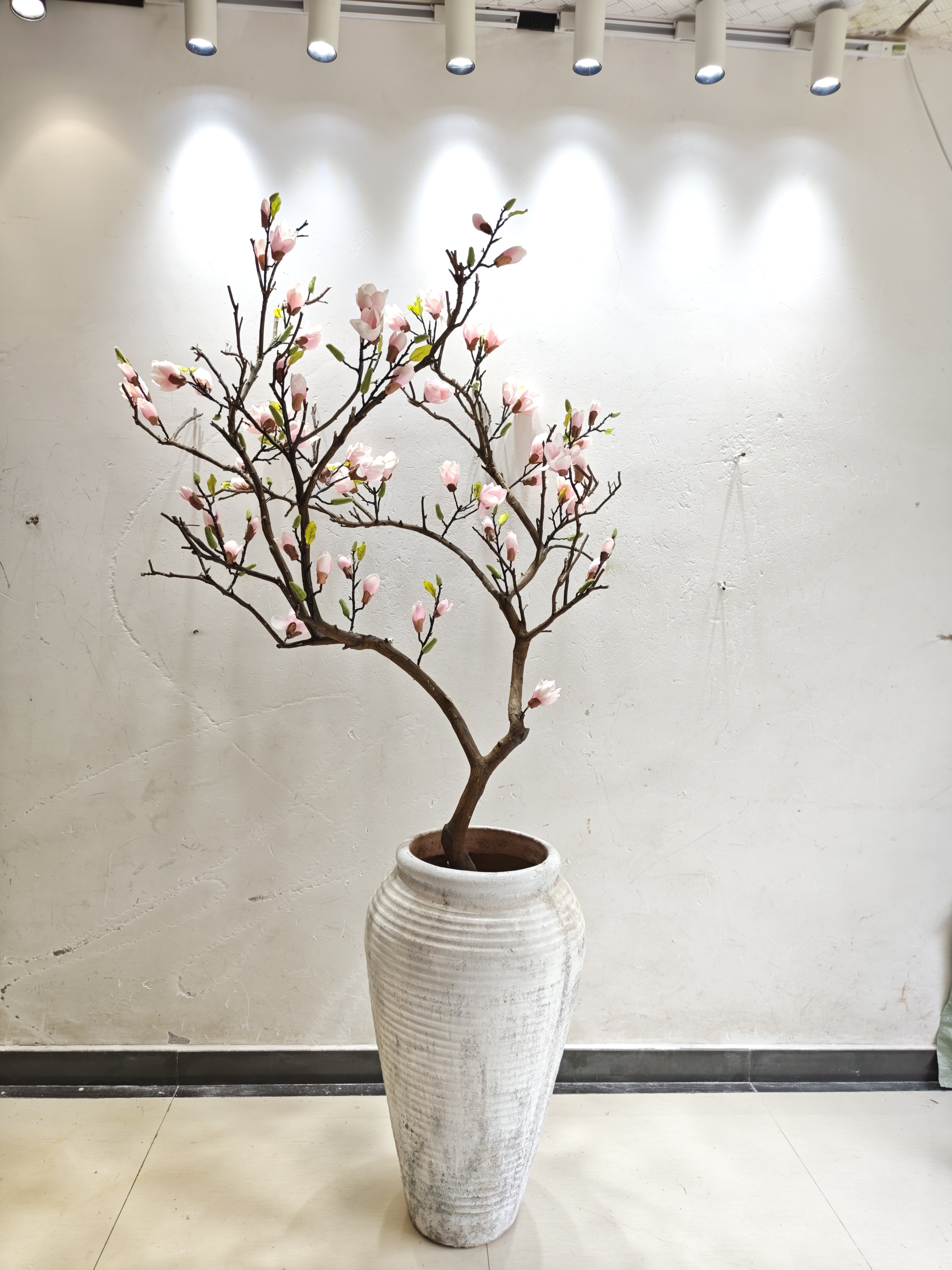 仿真玉兰花树干树枝装饰枯枝摆件花瓶饰品橱窗客厅花艺枯树道具树