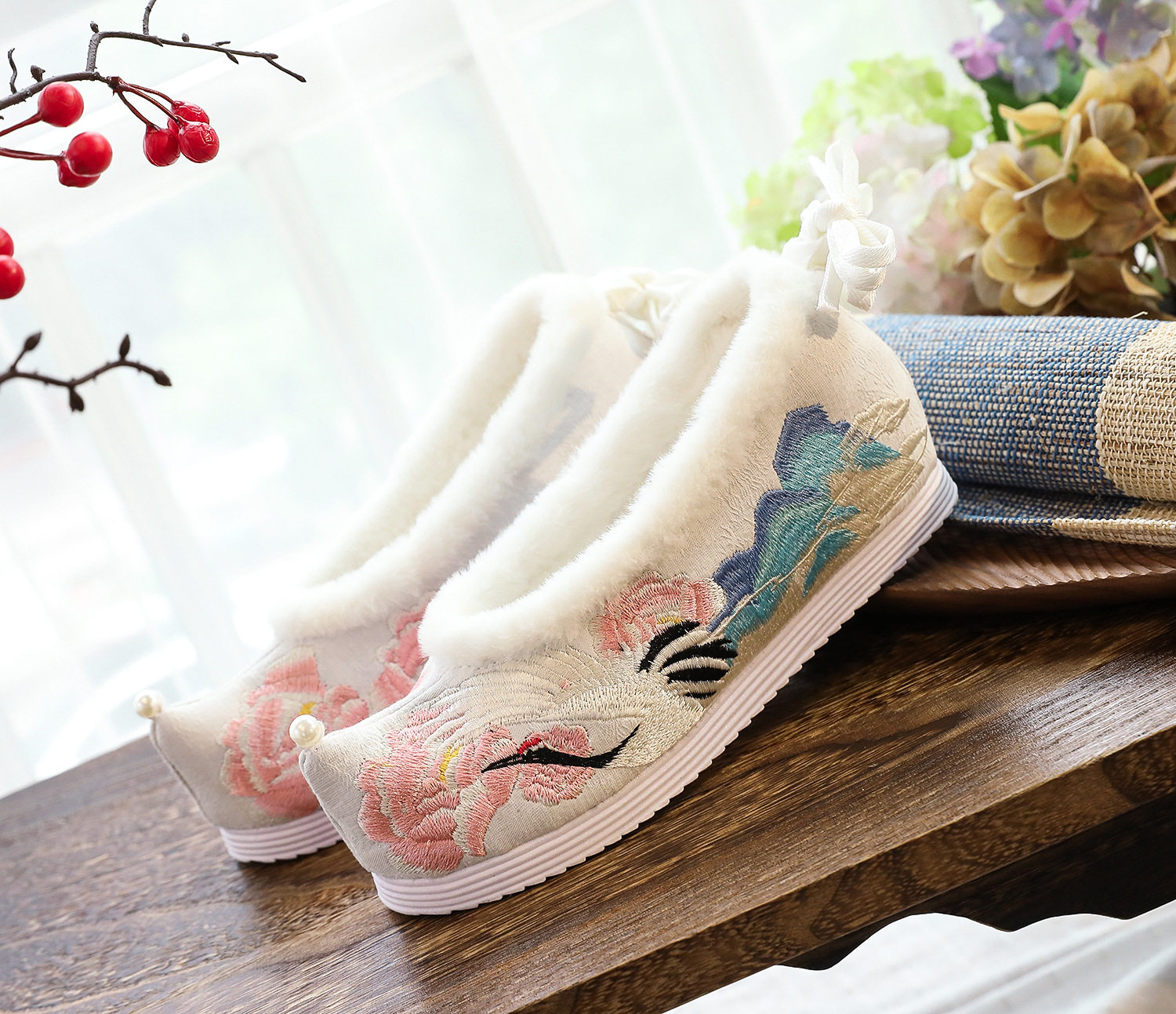 新款汉服鞋女古风鞋子内增高改良平底绣花鞋汉元素弓鞋翘头履浅口,女鞋,绣花鞋,淘宝优惠券,粉丝福利购,淘宝优惠卷