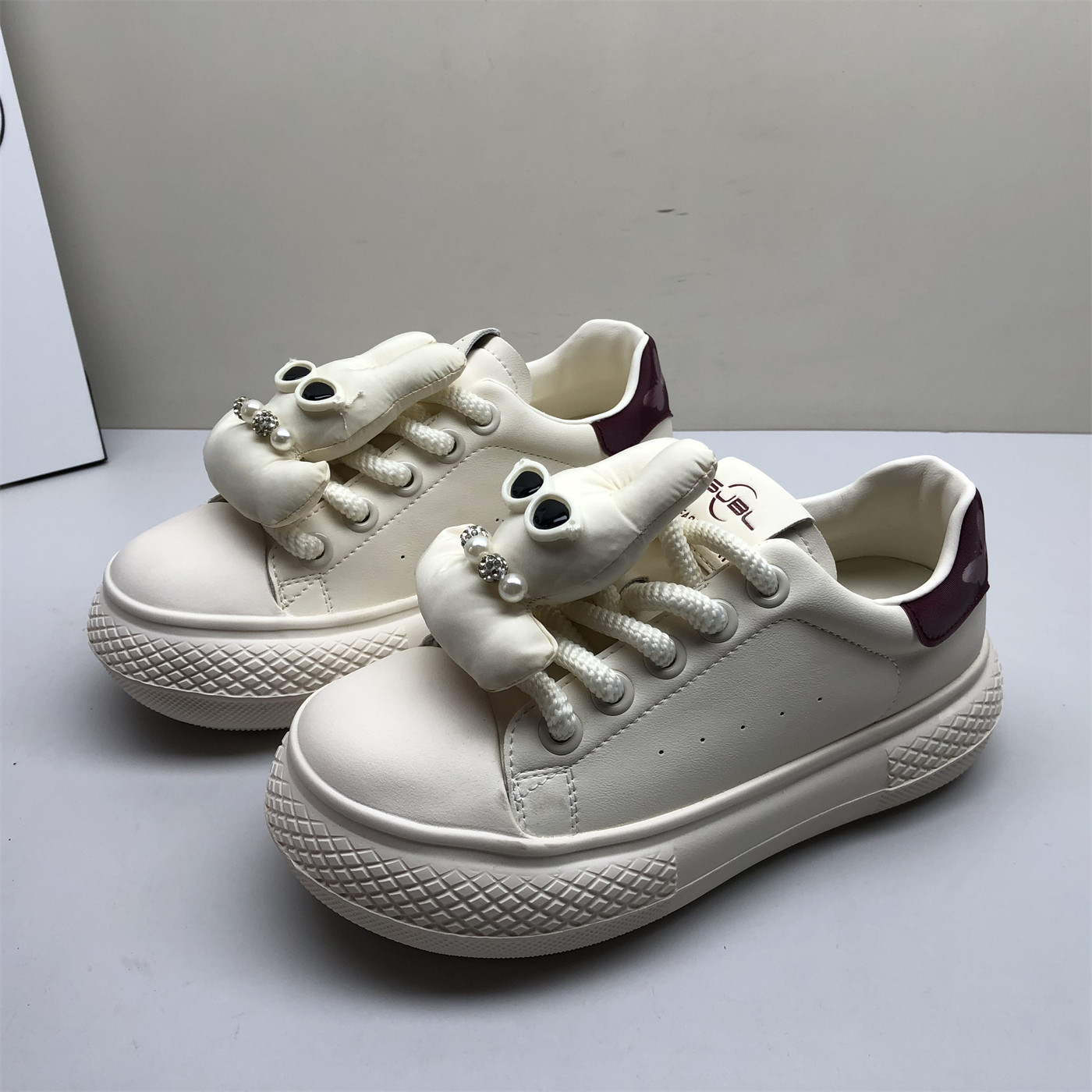 34码断码撤柜真皮小兔子超萌厚底小白鞋韩版请编码情侣休闲单鞋女