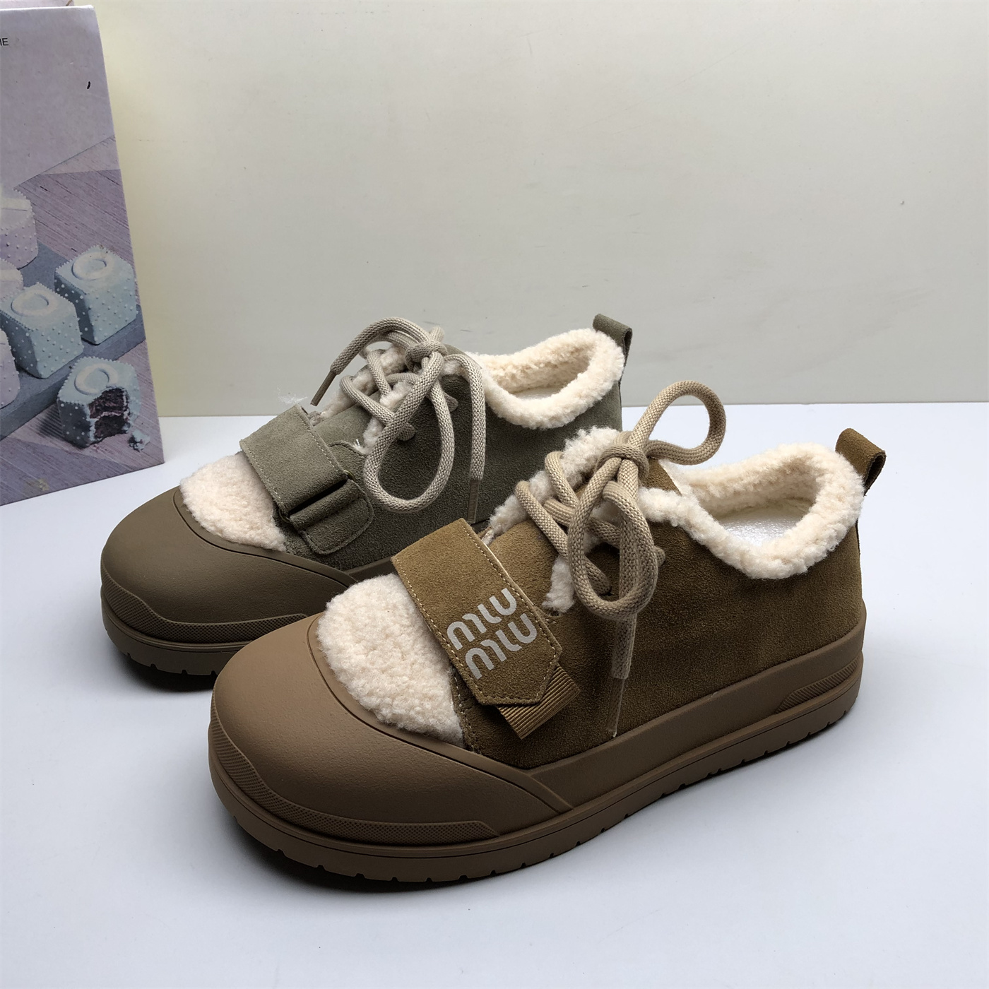 商场撤柜真皮女鞋秋冬加绒保暖雪地靴厚底防滑东北大棉鞋舒适百搭