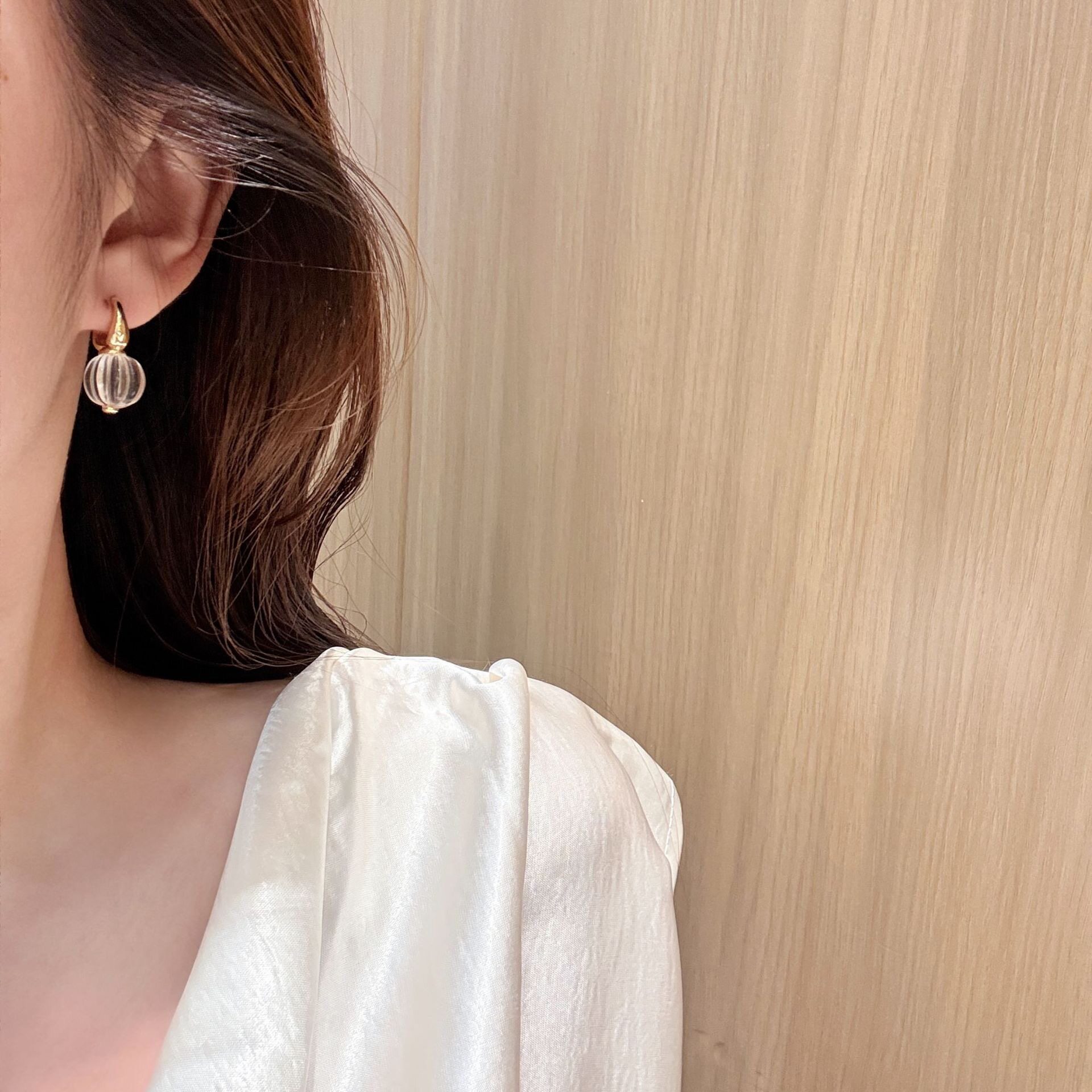 s925通体纯银天然白水晶灯笼耳环女小众独特设计气质高级百搭耳扣