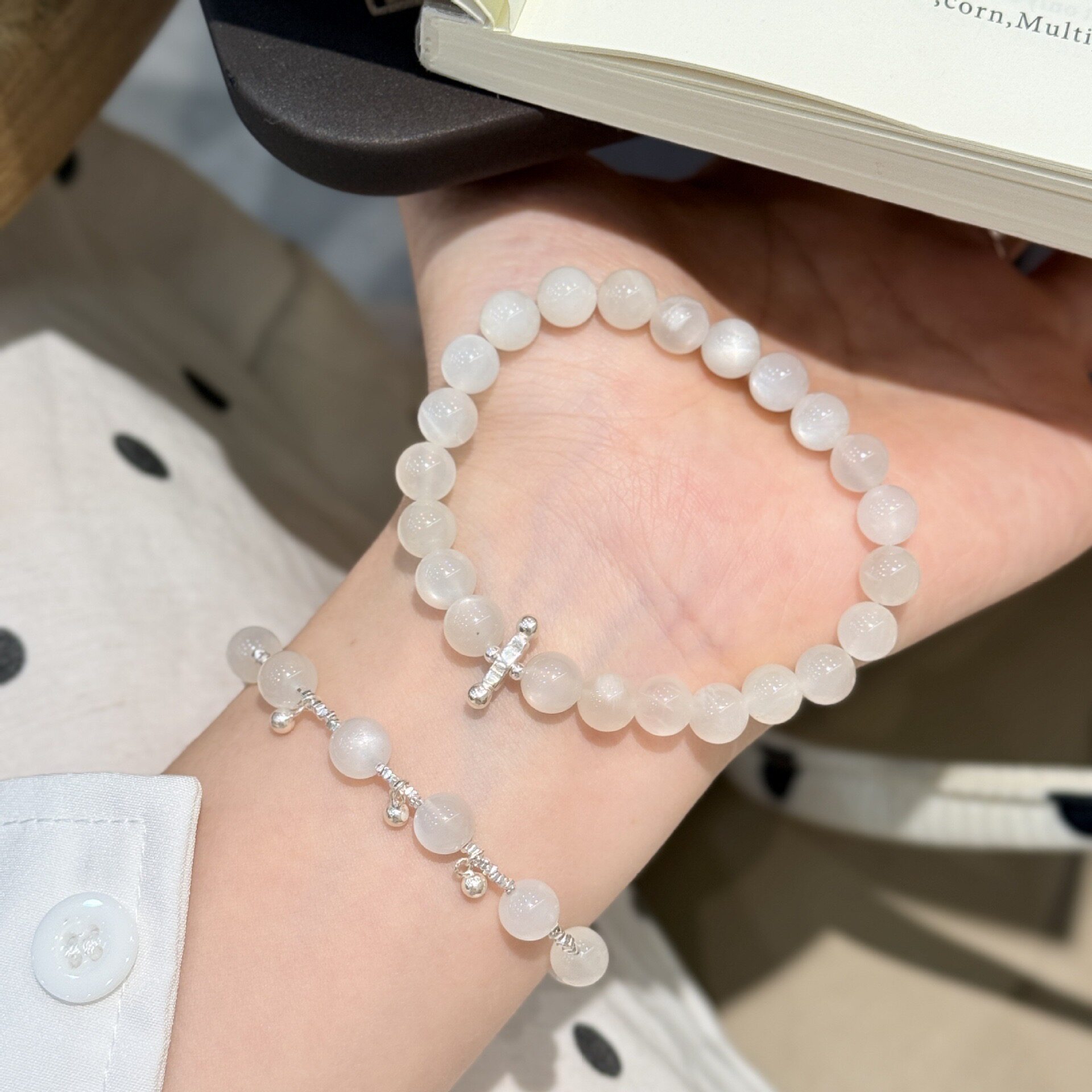 s925纯银天然月光石水晶手串碎银子柔光白月光手链送女友闺蜜礼物