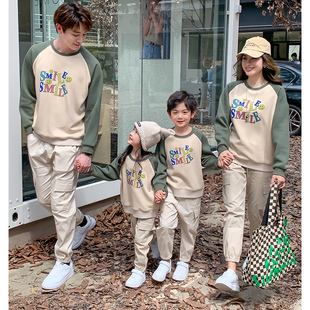 网红亲子装秋季全家装洋气潮一家三口四口家庭装母女父子装卫衣秋
