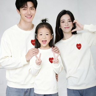 亲子装秋冬装全家福一家三四口卫衣婴儿小月龄母女子家庭表演园服