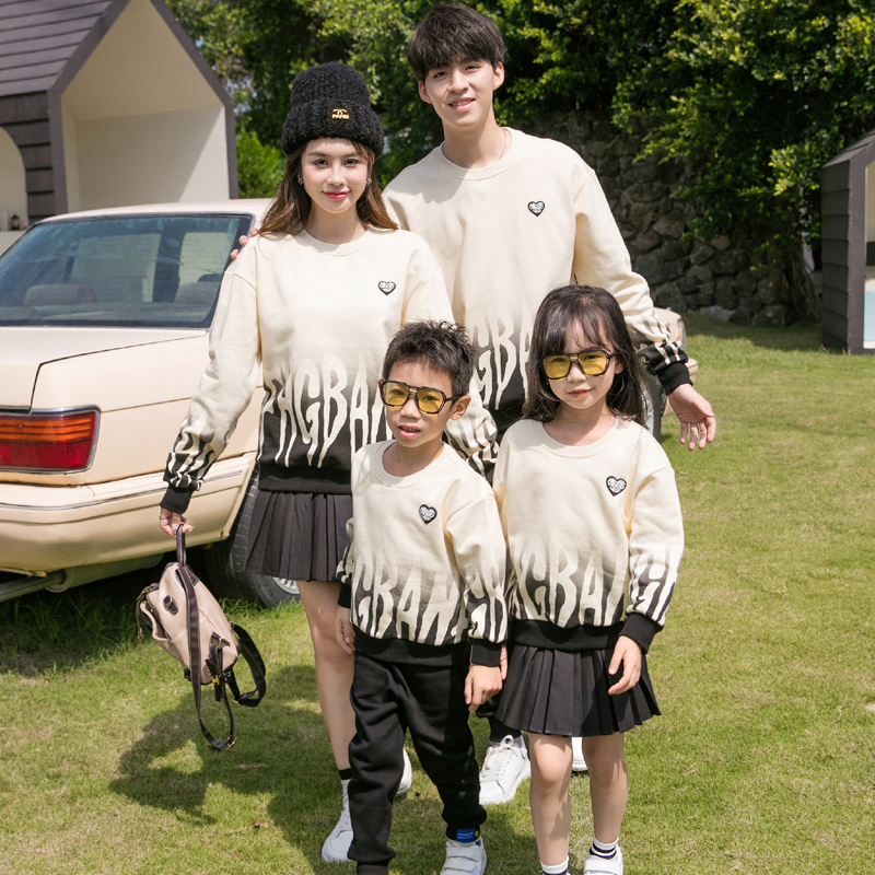 亲子一家三口四口渐变家庭装秋装