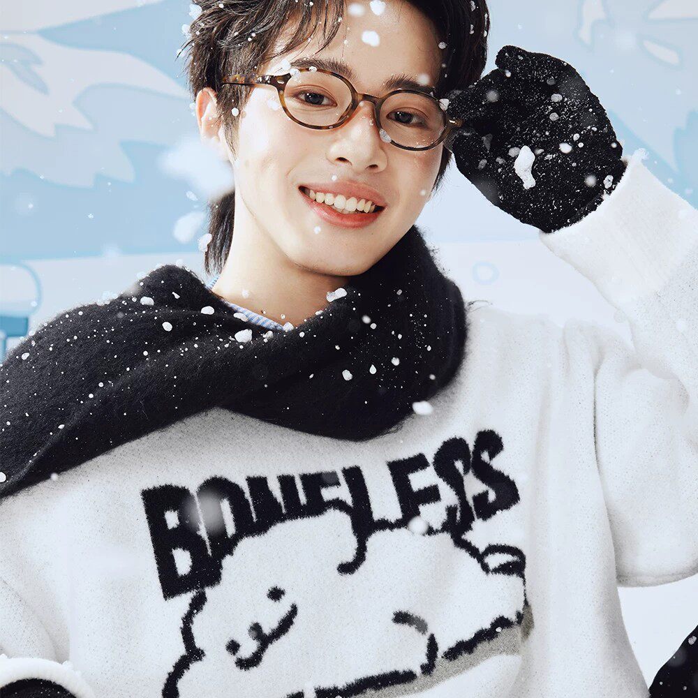 BONELESS联名线条小狗提花毛衣图片