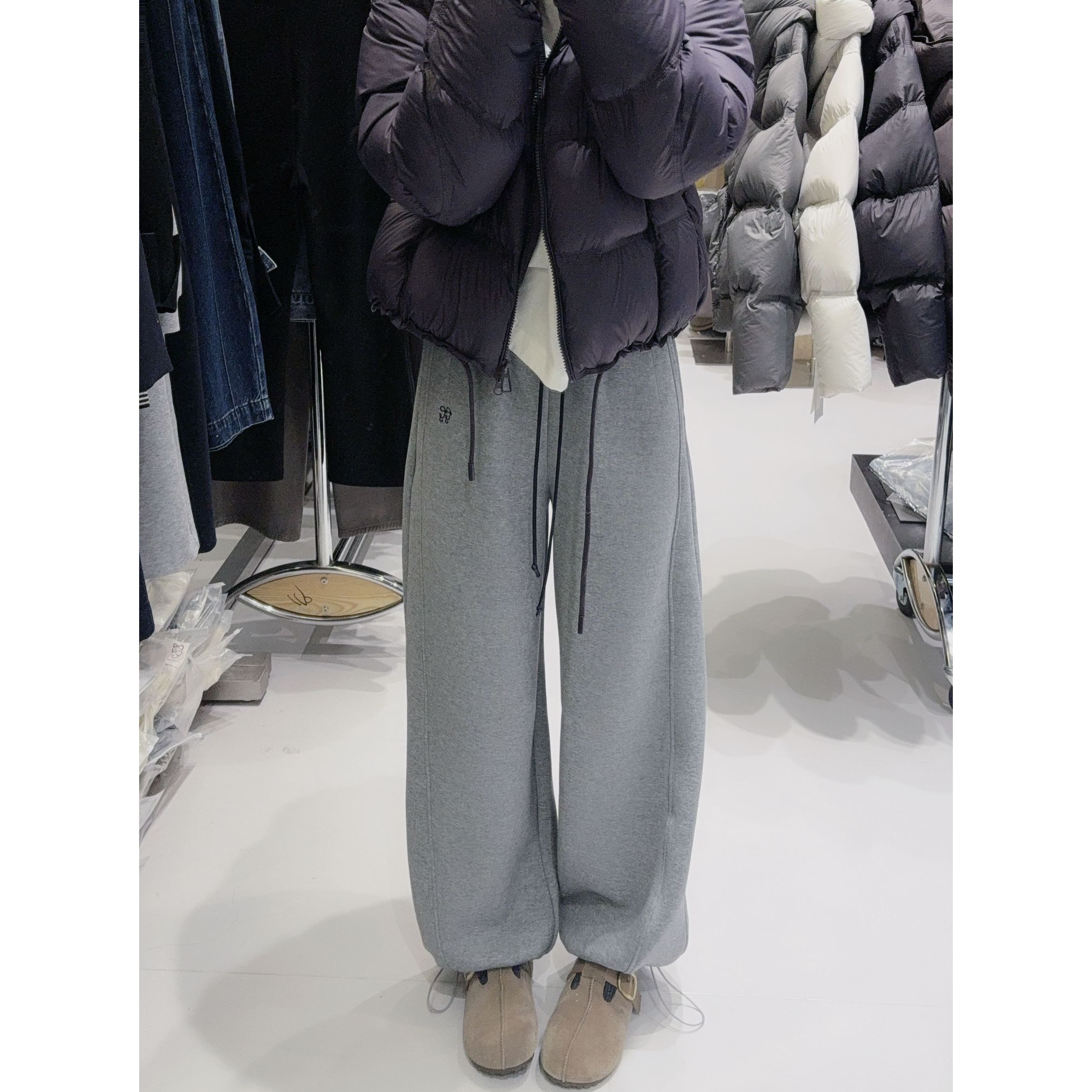 仓美美女装-撞色抽绳松紧腰小标刺绣休闲裤（卡码推荐拍小！）