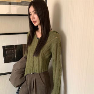 上衣 Best U复古V领连帽针织衫 女秋冬新款 不规则毛衣简约百搭短款