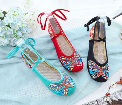 2025新款老北京女布鞋内增高民族风绣花鞋汉服鞋牛筋广场舞蹈单鞋