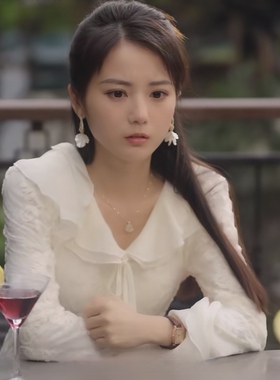 短剧沐野倾心金沐宛同款2025新款白色荷叶边长袖高腰蕾丝连衣裙