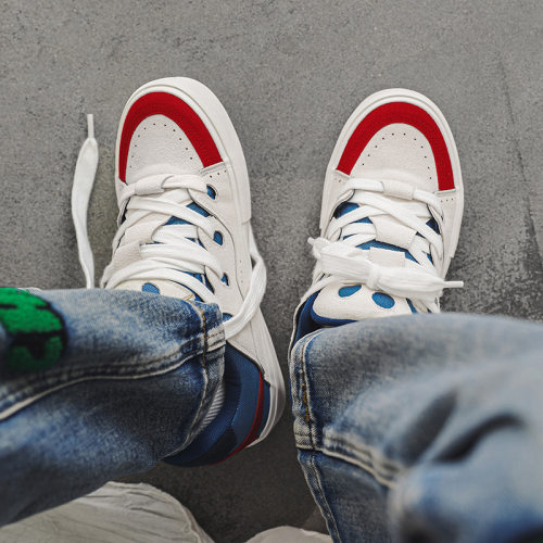 Unisex Bread Canvas Skate Shoes Versatile情侣帆布滑板鞋
