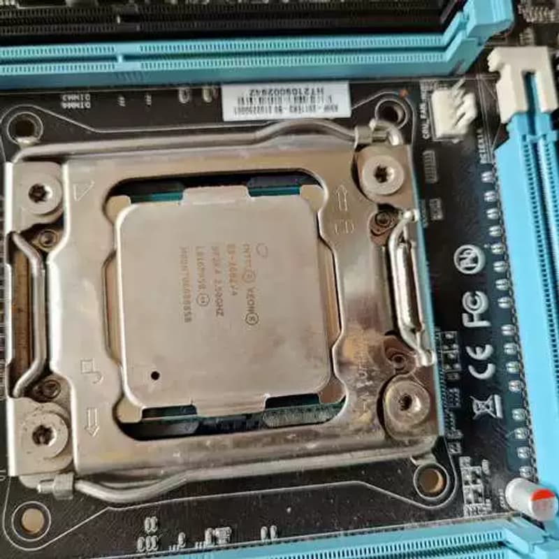 议价正式版 E5-2682V4 CPU 伺服器处理器 原装拆机图片