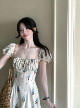 新法式复古方领花卉泡泡袖设计感小众甜美连衣裙S9219