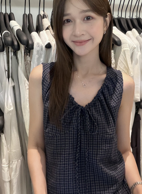 韩系清冷女主天菜文艺小调抽褶显瘦格纹系带背心22847