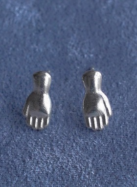 SALE E PEPE 胡椒盐 纯银手掌耳钉