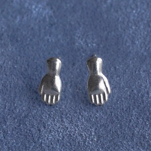 胡椒盐 PEPE 纯银手掌耳钉 SALE