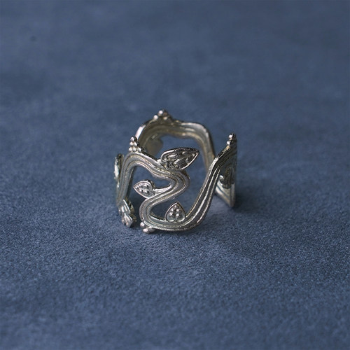 SALE E PEPE胡椒盐·纯银藤蔓戒指