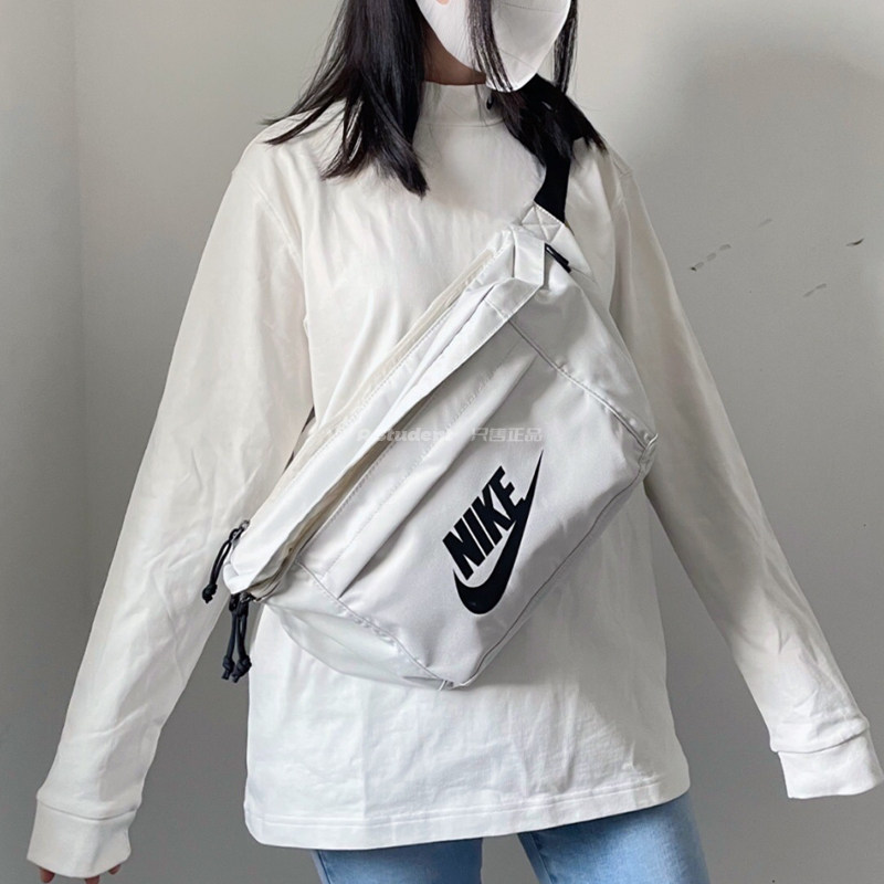 耐克NIKE男女学生情侣大容量王一博同款腰包单肩斜挎包BA5751-072,运动包/户外包/配件,单肩背包,淘宝优惠券,粉丝福利购,淘宝优惠卷