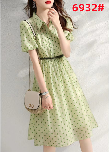 莹莹网络服饰 YYWP6932