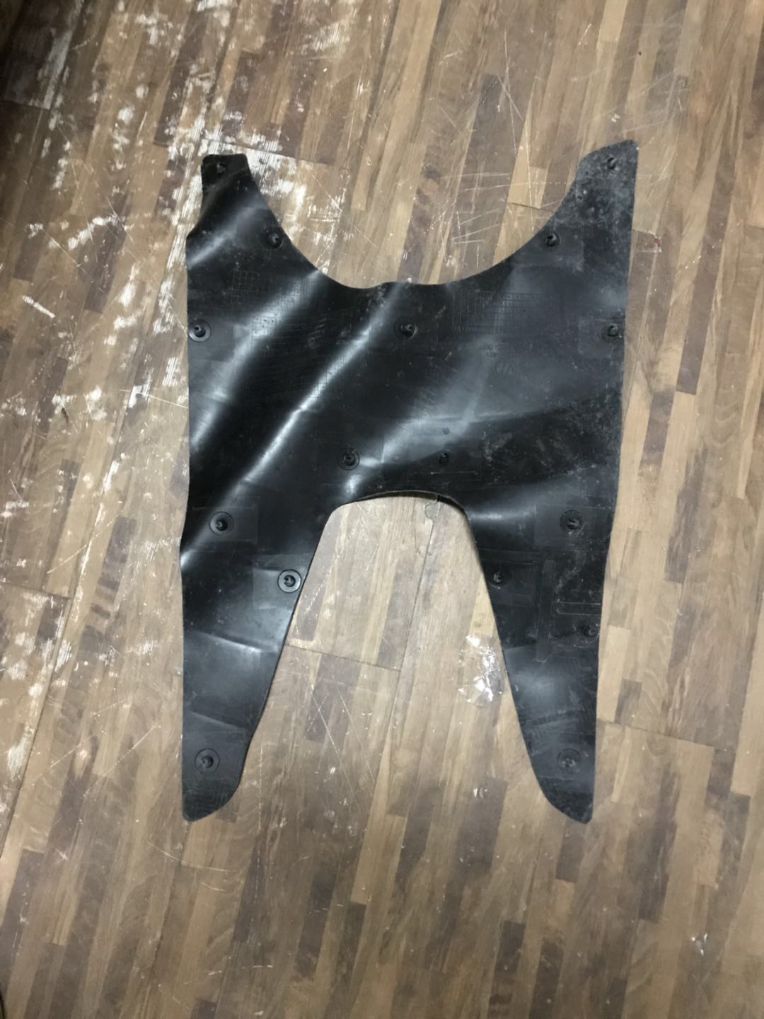 适用五羊本田WH100T喜悦橡胶脚垫防滑防水踏板摩托车垫皮垫子原装