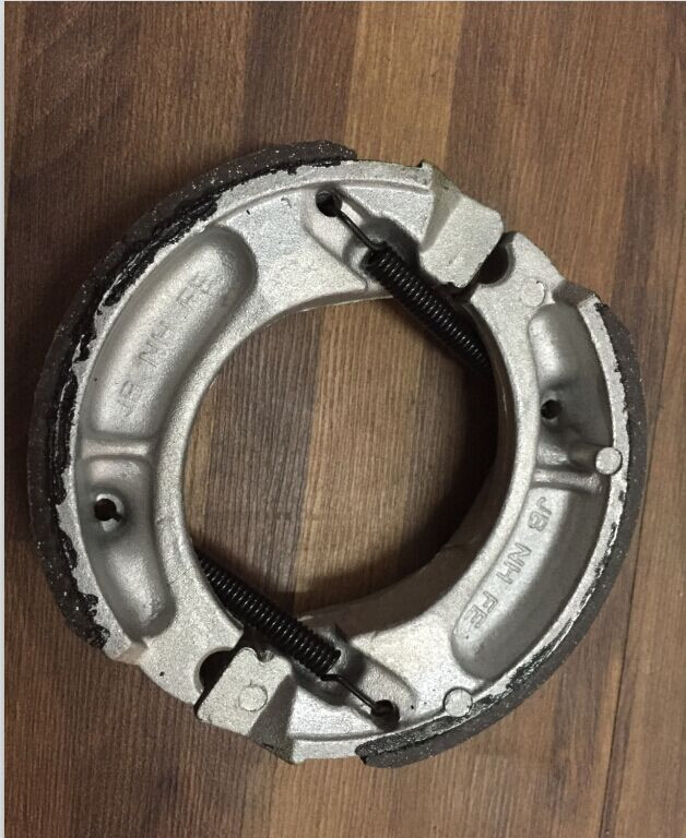 适用五羊本田WH100T喜悦后刹车片制动蹄块制动皮套件原厂原装配件