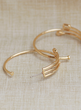 欧美时尚个性简约金属风金色黑色多层耳环圈圈女高级感耳饰耳钉