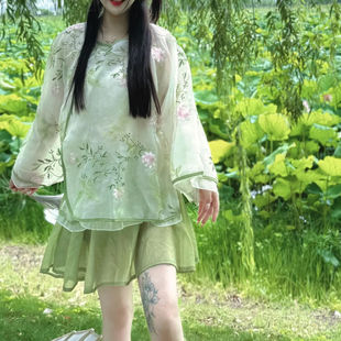 汉元素汉服通勤唐装圆领长袖浅绿色衬衫上衣半身裙两件套秋季新款